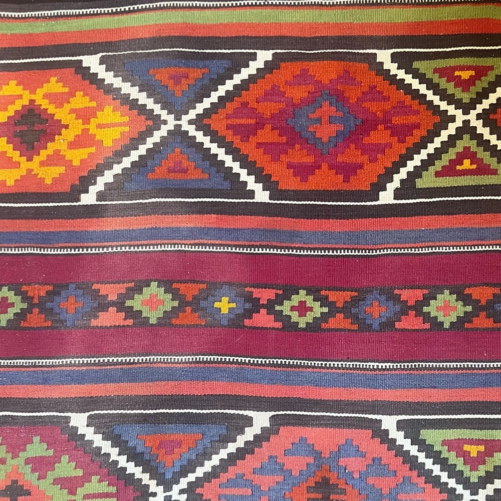 Colorful TURKISH RUG Geometric Patterned. LOCAL PICK UP ONLY!